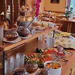 ホテル Garni Seeschloesschen ケルピンセ