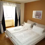 Hotel Garni Seeschloesschen Kölpinsee