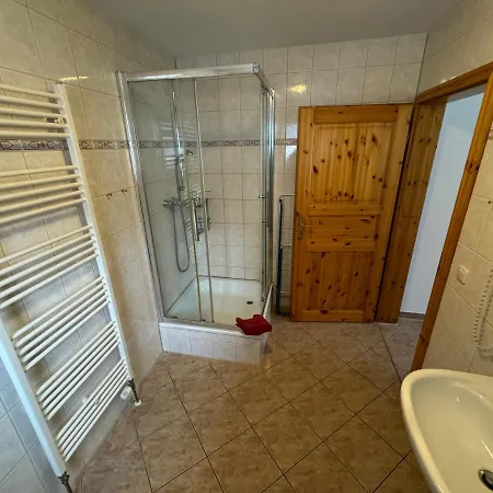 Garni Seeschloesschen 3* كوبلينزي