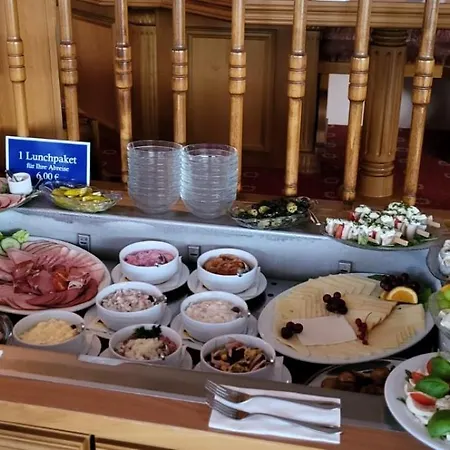 Garni Seeschloesschen 3* كوبلينزي