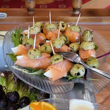 Garni Seeschloesschen فندق كوبلينزي