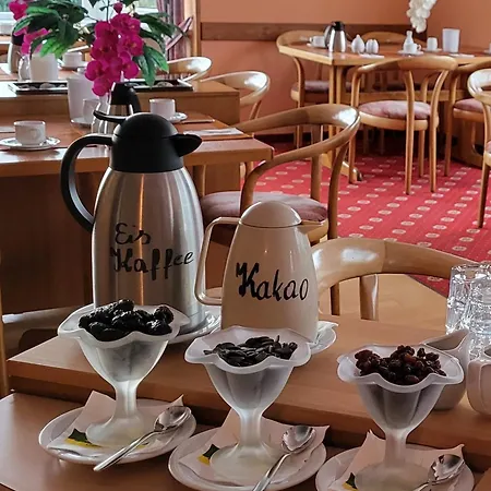 Garni Seeschloesschen 3* كوبلينزي