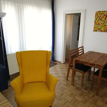 Garni Seeschloesschen فندق كوبلينزي