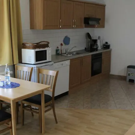 Seeschloesschen & Ostseeperle - Immer Inklusive Fruehstueck Hotel Kolpinsee